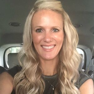 Meet your Posher, Casey